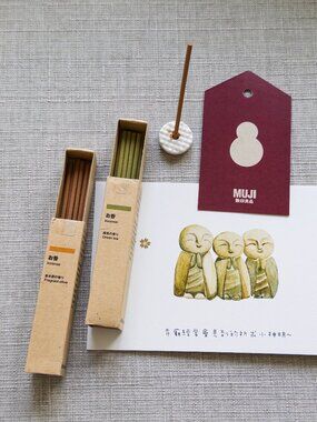 Muji Incense Sticks (19 packs) + Porcelain Incense Holder, Green tea & Osmanthus